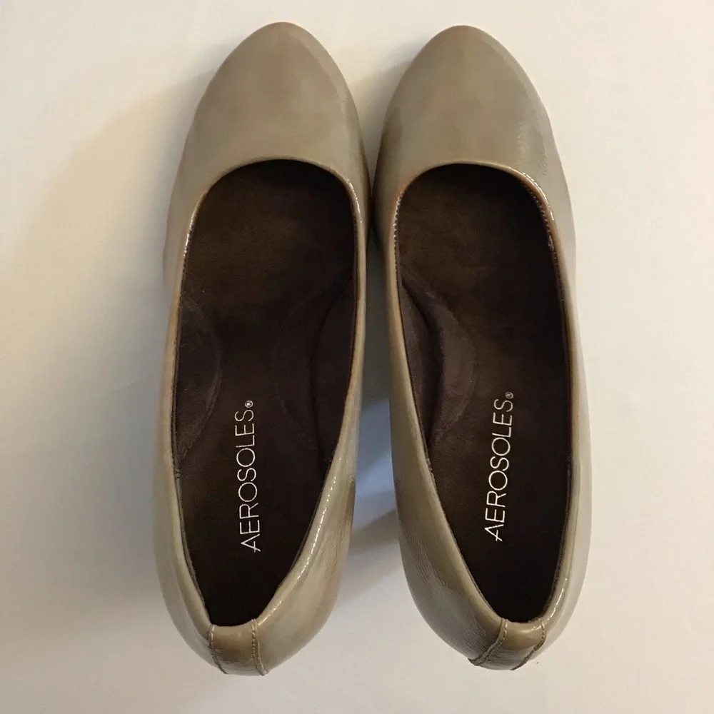 AEROSOLES “tapestry” pumps